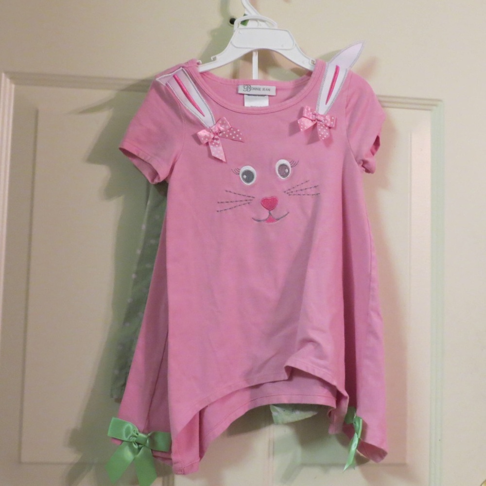 Toddler “rabbit” tee and polka dot pants